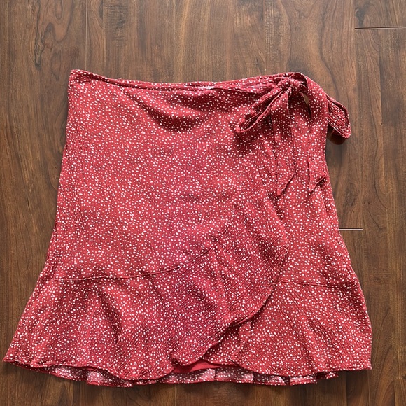 Abercrombie Ruffle Wrap Mini Skirt - Picture 4 of 9